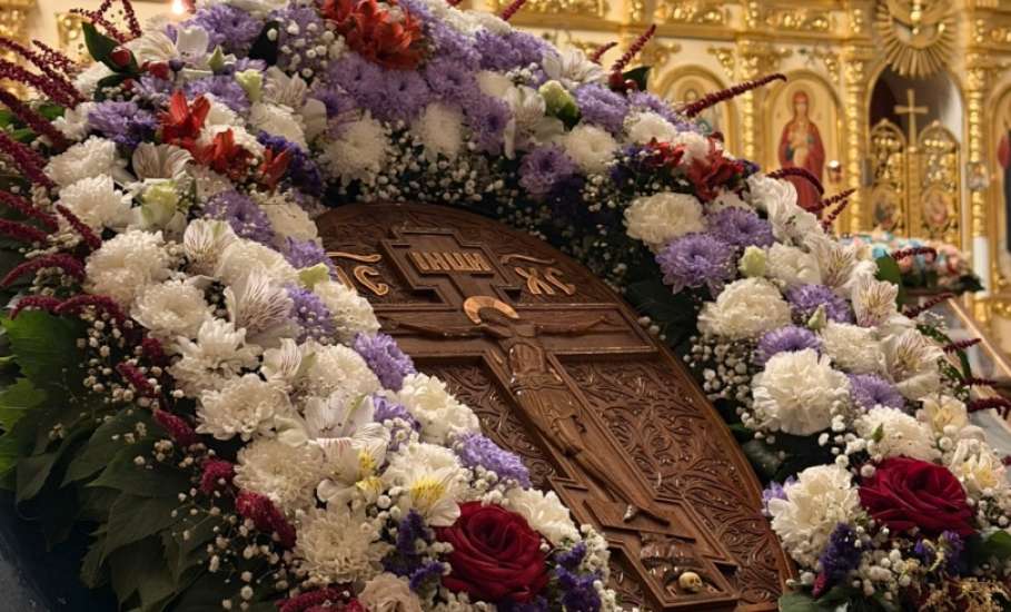 Воздвижение Честного и Животворящего Креста Господня &mdash; праздник, который Православная Церковь отмечает 27 сентября