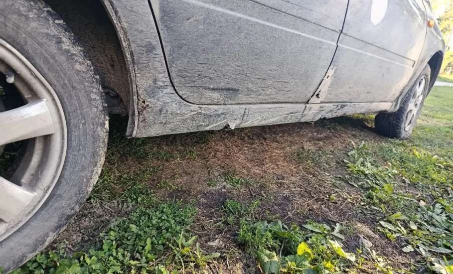 Житель Становлянского округа подозревается в угоне автомобиля, принадлежащего сожительнице