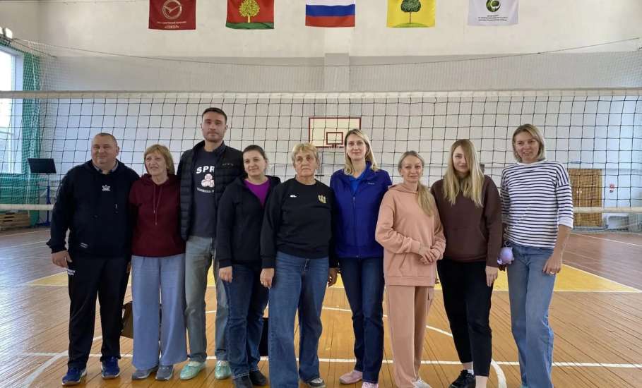 Команда из Ельца приняла участие в турнире по волейболу, проходившем в Липецке