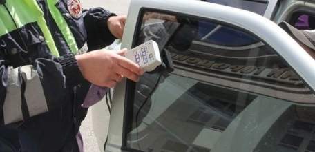 Сразу трех водителей арестовали в Липецке за управление автомобилями, тонированными с нарушениями!