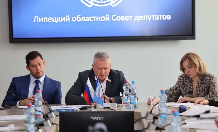 Фракция ЕР в облсовете выдвинула на пост спикера регионального парламента 8 созыва Владимира Серикова