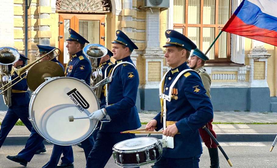 Мероприятие &laquo;В гостях у Неженских гусар&raquo;  проходит в Ельце
