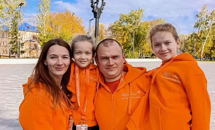 &laquo;ПРОМЕТЕЙ&raquo; ПРИНЯЛ ЕЛЕЦКИЕ СЕМЬИ