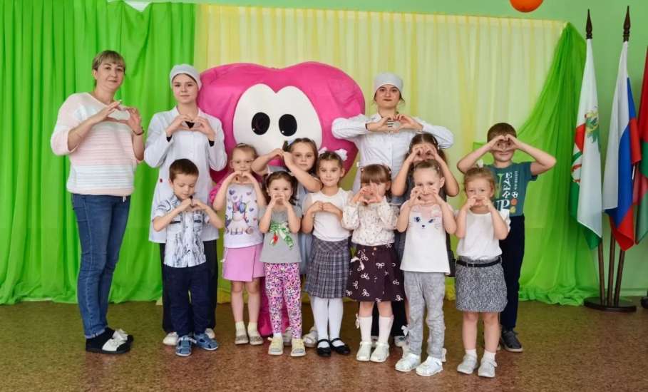 Как &laquo;запустить сердце&raquo;? Об этом узнали даже самые маленькие ельчане!