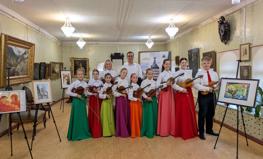 18 ноября в Художественном Музее, в уютной атмосфере Клуба &laquo;При свечах&raquo;, состоялось музыкально-театрализованное представление &laquo;Здравствуй, Джаз&raquo;