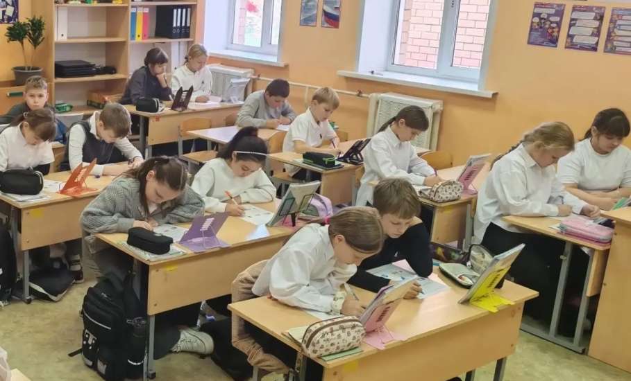 Более 200 обучающихся города Ельца приняли участие в школьном этапе олимпиады &laquo;Основы православной культуры&raquo;!