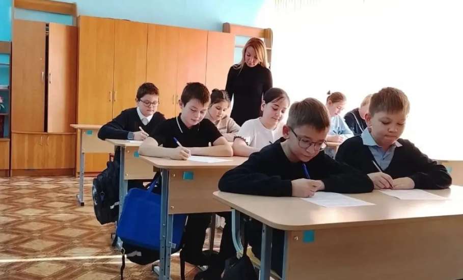 Более 200 обучающихся города Ельца приняли участие в школьном этапе олимпиады &laquo;Основы православной культуры&raquo;!