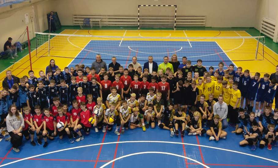 16-18 октября в Ельце состоялось Открытое первенство МБУДО "Спортивная школа №1" по волейболу