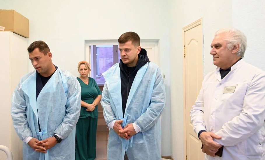 Владимир Сериков: &laquo;Совместно с главой Ельца Вячеславом Жабиным встретился с пострадавшими жителями&raquo;