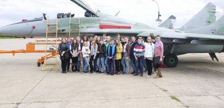 Елецкие школьники побывали в Липецком авиацентре
