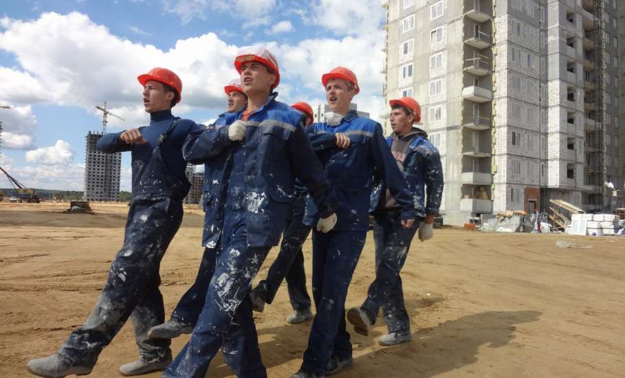 Студенческие отряды Липецкой области получили путевки в новый трудовой семестр