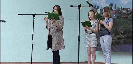 В городском парке ельчане читали произведения Ивана Бунина