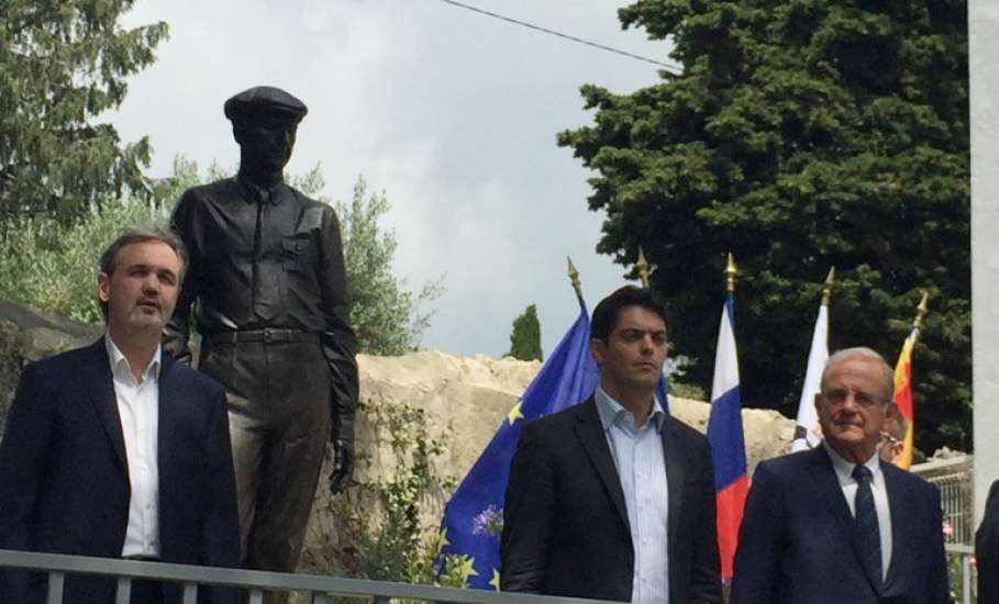 Во Франции открыли памятник Ивану Бунину