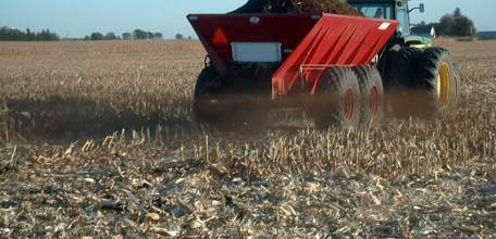 За незаконный сброс на почву отходов руководитель ООО "Елецкий" оштрафован