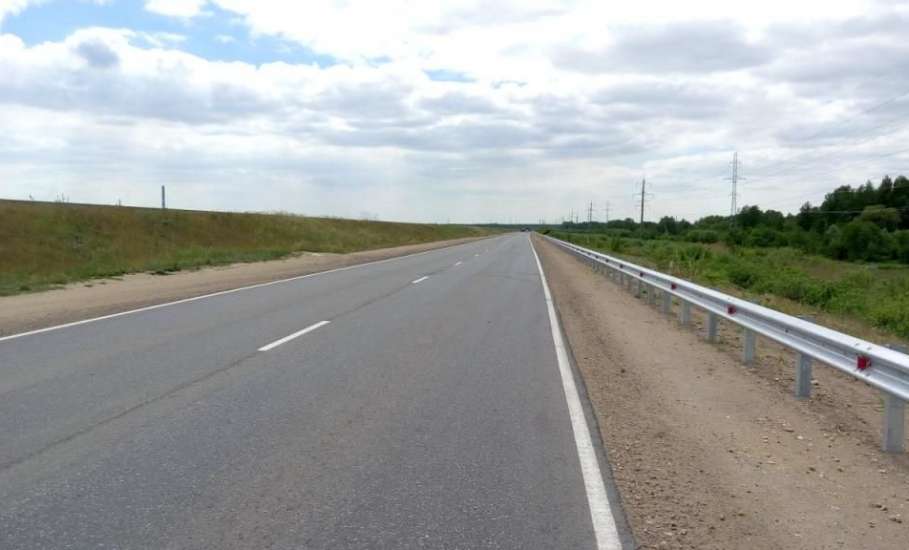 В Липецкой области продолжается ремонт региональных автомобильных дорог