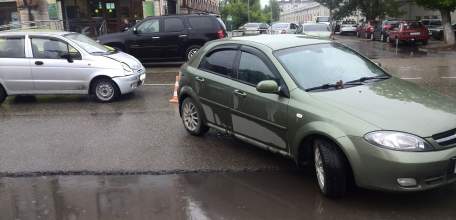 9 июня в Ельце на Комсомольской улице произошло ДТП