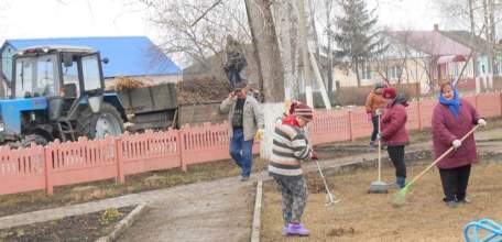 Ельчане благоустраивают малую родину