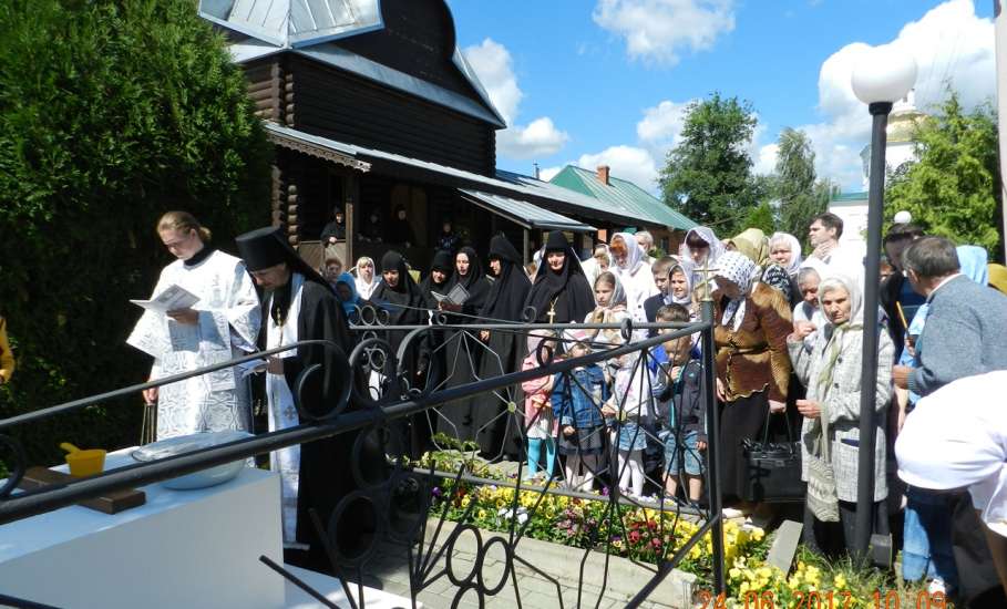 В Знаменском монастыре прошли мероприятия посвящённые Дню памяти Елецкой подвижнице благочиния - затворнице Мелании