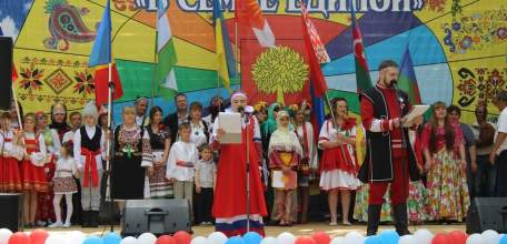 В Липецкой области проходит фестиваль-форум «Народное единство»