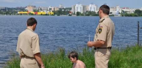 ГУ МЧС России по Липецкой области напоминает о правилах поведения на воде