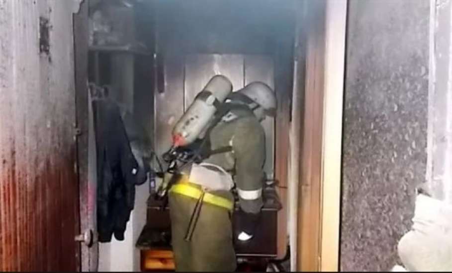 В воскресенье, 16 июля, в Ельце на улице Коммунаров горела квартира