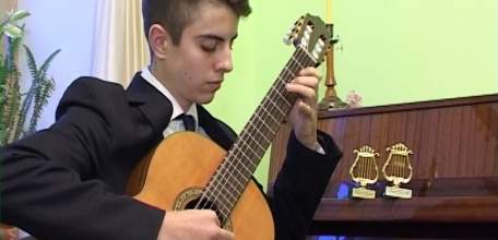 Воспитанники трёх детских школ искусств Ельца стали обладателями премии Общероссийского конкурса «Молодые дарования России»