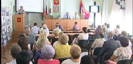 На контроле – подготовка образовательных учреждений к новому учебному году: в Ельце прошёл административный совет