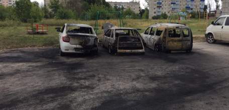 Ночью в Ельце сгорели 4 автомобиля