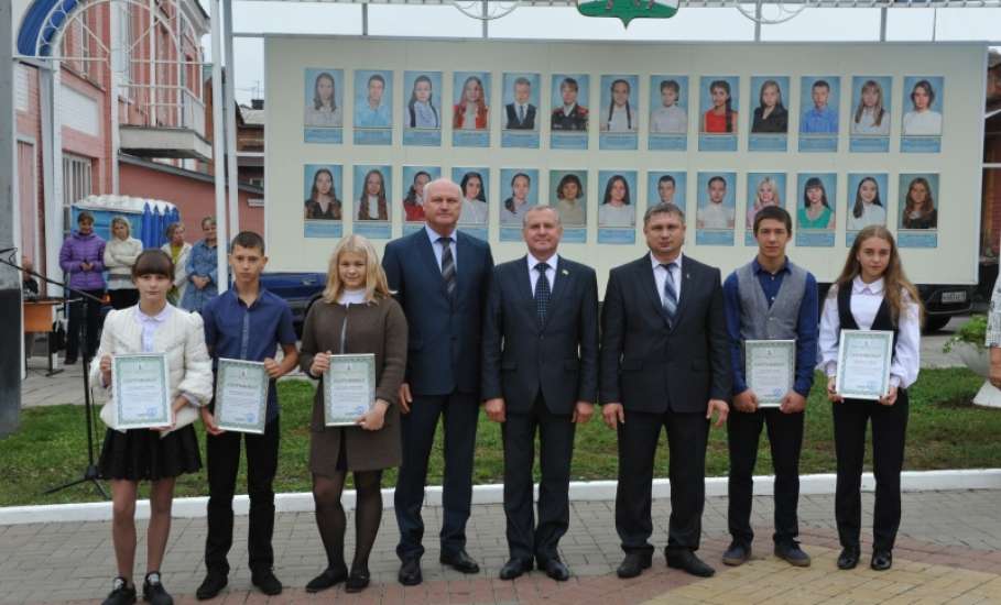 Доска почета «Юные дарования Ельца» пополнилась новыми именами