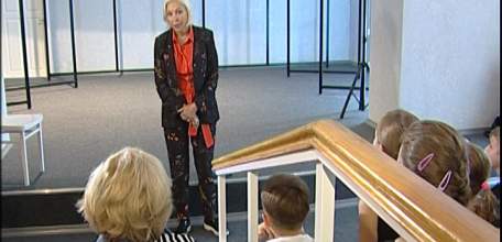 Российская актриса, заслуженная артистка России Елена Борзова дала мастер класс ученикам ДШИ №4 им. Любови Соколовой