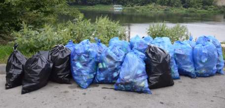 В Ельце состоялся субботник