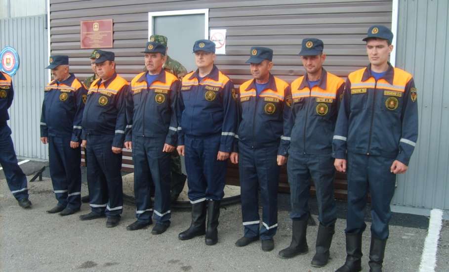 В Елецком районе сотрудники пожарно-спасательных постов награждены почетными грамотами