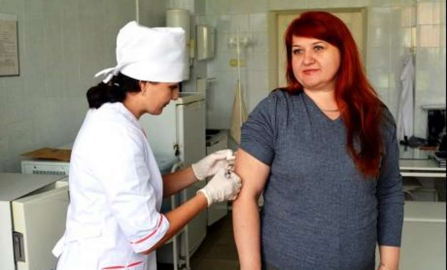 В стационарных учреждениях соцзащиты Липецкой области стартовала прививочная кампания