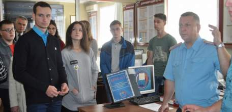 В рамках Года гражданской обороны студенты ЕГУ им. И.А. Бунина посетили Главное управление МЧС России по Липецкой области