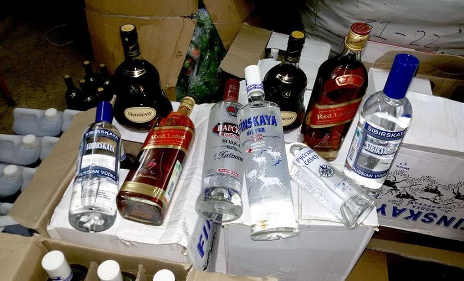В Ельце вынесен обвинительный приговор в отношении гражданина за фальсификацию алкогольной продукции
