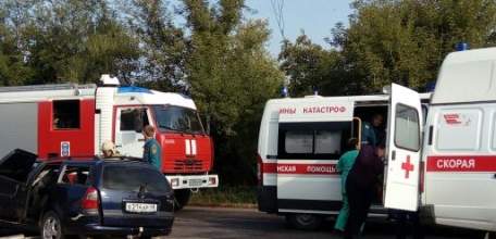 Спасатели МЧС приняли участие в ликвидации последствий ДТП в Елецком районе