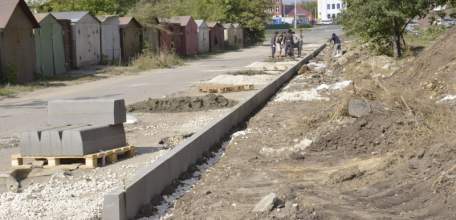 По проекту &laquo;Городская среда&raquo; началось комплексное благоустройство 7 микрорайона города Ельца