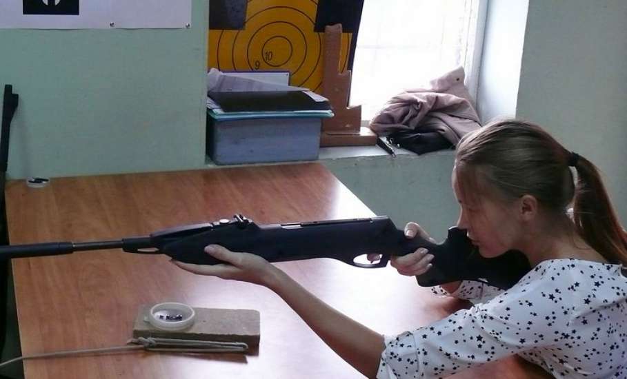 В военно-патриотическом клубе «Ельчане» прошли соревнования по стрельбе