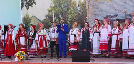 Торжественное открытие фестиваля «Антоновские яблоки» в Ельце 23 сентября 2017 года