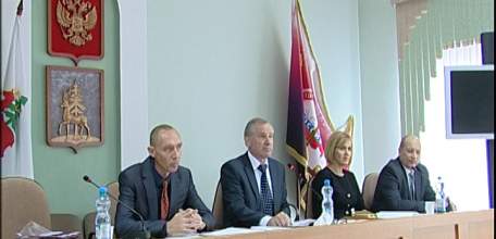 Совет депутатов Ельца приступил к работе в новом составе. Избраны председатель и постоянные комиссии