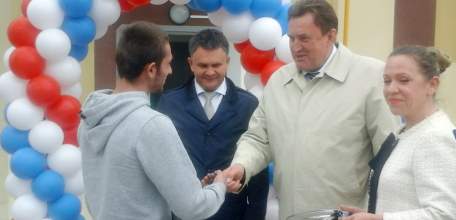 Дети-сироты получают новое жилье в Липецкой области