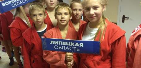 Представители спортшколы &laquo;Локомотив&raquo; выступили на Всероссийском турнире по самбо