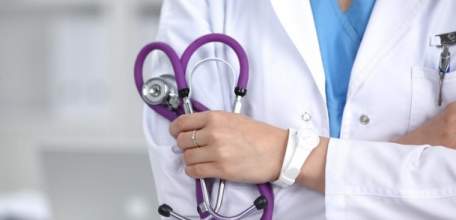 16 октября в Клинике доктора Шаталова ведёт приём хирург-эндокринолог Струков Д.А.