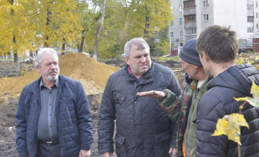 Контроль за ремонтными работами в Ельце провел лично В.А. Щепетильников