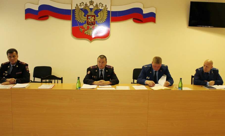 В ОМВД России по городу Ельцу подвели итоги работы полиции за 9 месяцев 2017 года