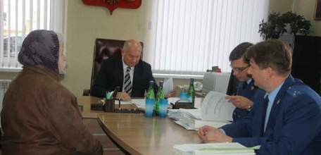 В ходе работы Мобильной приемной к прокурору области Кожевникову К.М. обратились 11 жителей Елецкого района