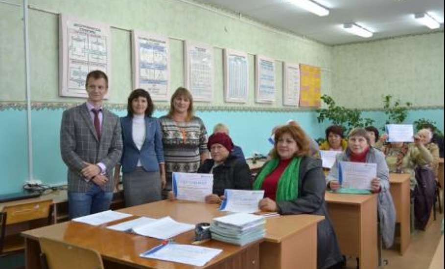 Для пожилых людей в Липецкой области электронные услуги становятся доступнее