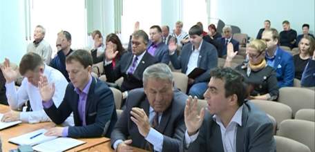 Изменения в оплате налогов для физических лиц и предпринимателей стали самыми обсуждаемыми на второй сессии Совета депутатов города Ельца