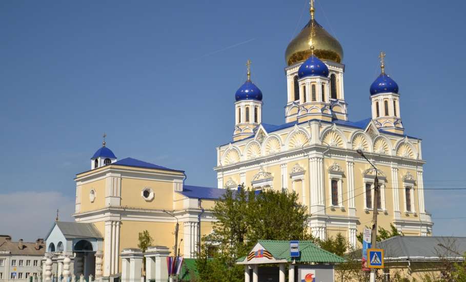 С 15 по 30 ноября в Вознесенском соборе Ельца будет пребывать ковчег с частицами мощей новомучеников и исповедников Русской Церкви XX века