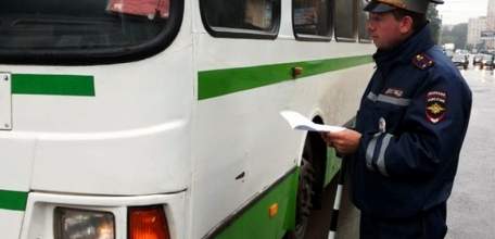 В Елецком районе сотрудники ГИБДД проверят автобусы